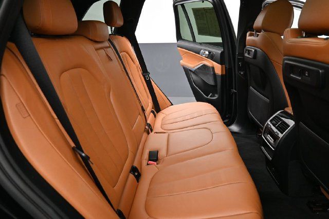 Used 2022 BMW X5 xDrive45e w/ Executive Package AWD/4WD image 23