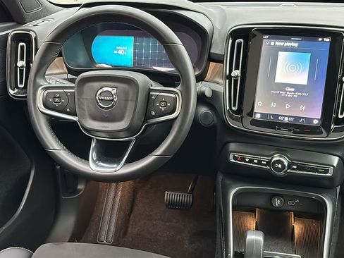 Used 2023 Volvo C40 P8 Recharge Plus AWD/4WD image 7