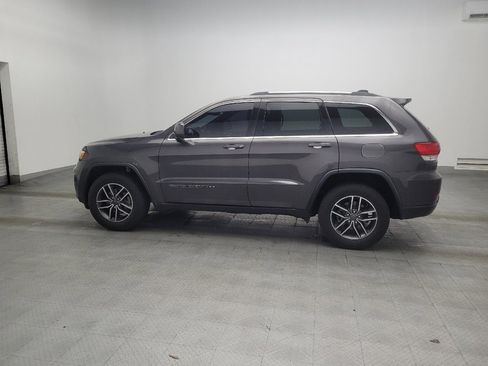 Used 2019 Jeep Grand Cherokee Laredo w/ Laredo X Package image 3