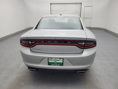 Used 2022 Dodge Charger SXT RWD image 7