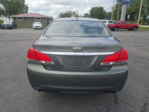 Used 2011 Toyota Avalon Limited FWD image 7