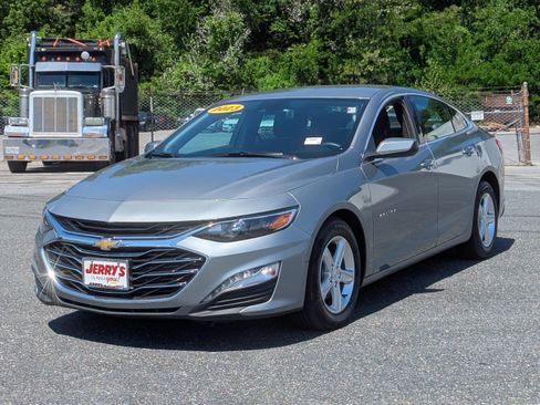 Used 2023 Chevrolet Malibu LT FWD image 4