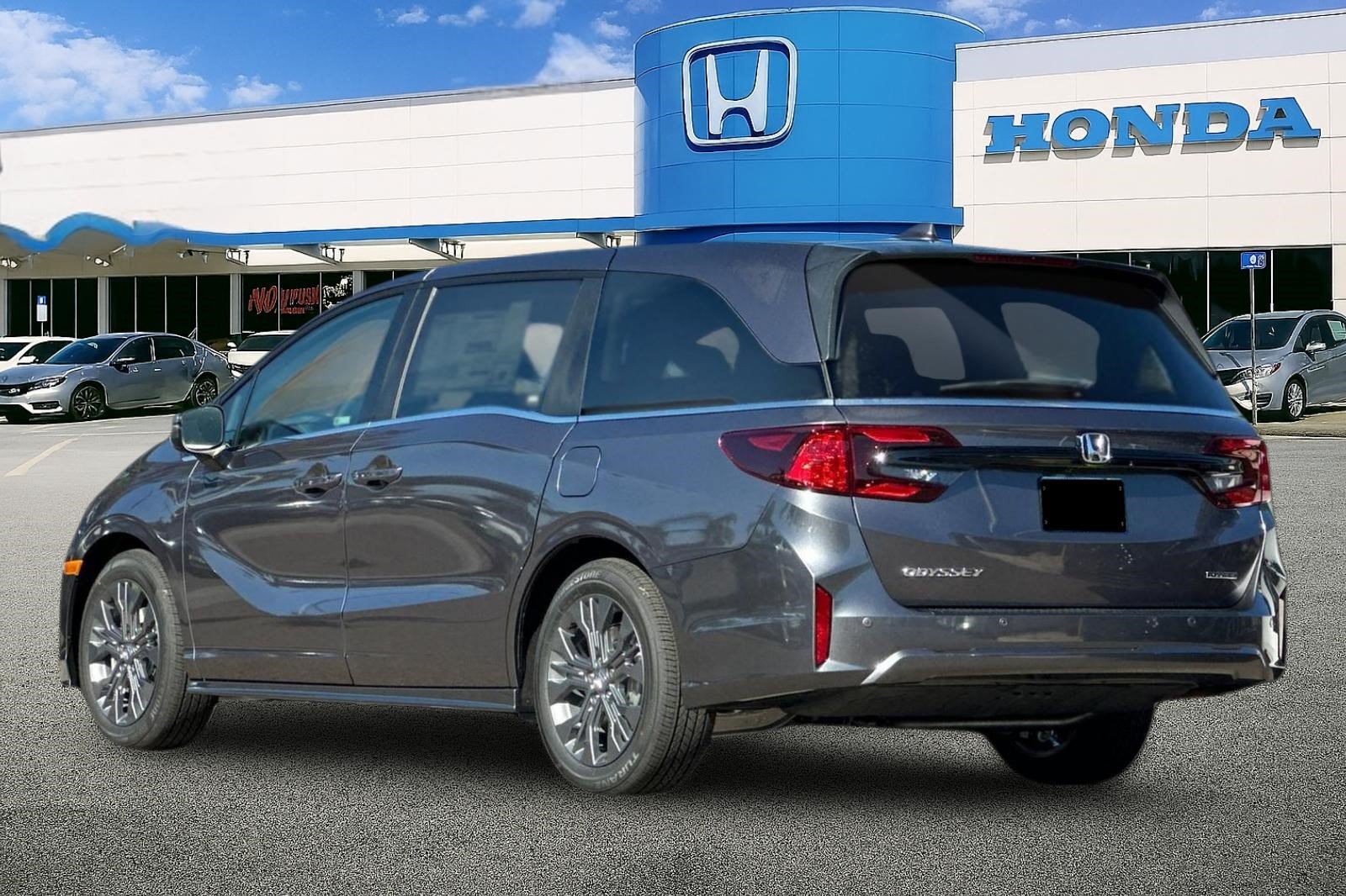 New 2027 Honda Odyssey Touring image 3