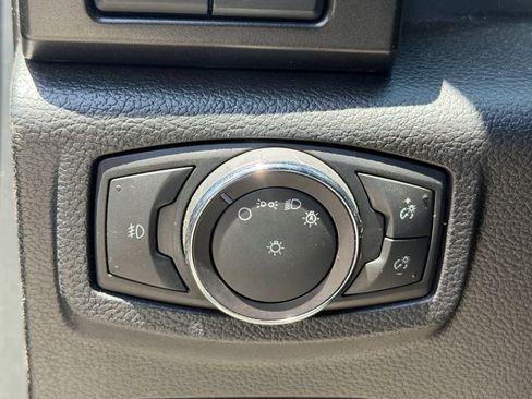 Used 2018 Ford Expedition Limited w/ Equipment Group 302A AWD/4WD image 9