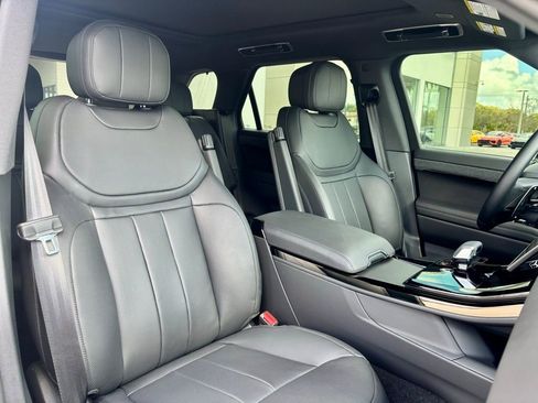 Used 2025 Land Rover Range Rover Sport Dynamic SE image 26