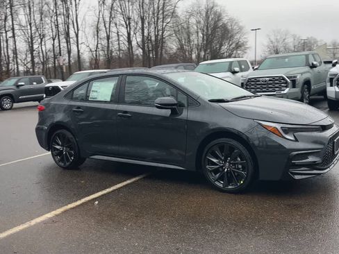 Used 2026 Toyota Corolla SE w/ SE Package FWD image 2