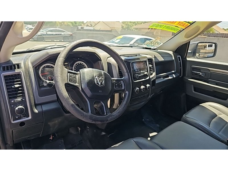 Used 2018 RAM 1500 Express RWD image 12