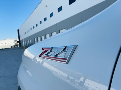 Used 2023 Chevrolet Silverado 3500 LTZ w/ LTZ Plus Package image 9