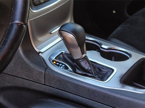 Used 2018 Jeep Grand Cherokee Altitude image 26