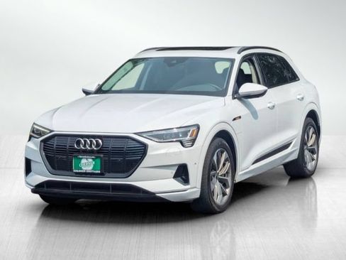 Used 2021 Audi e-tron Premium Plus w/ Premium Plus Package AWD/4WD image 8