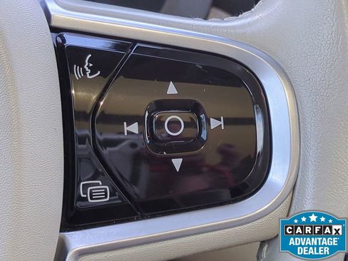 Used 2021 Volvo XC60 T5 Inscription w/ Protection Package Premier image 27