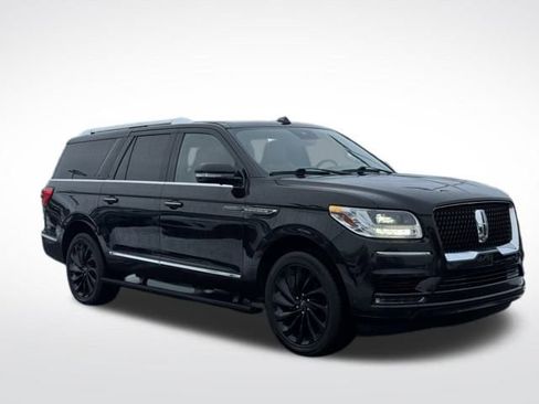 Used 2020 Lincoln Navigator L Reserve w/ Equipment Group 208A Reserve image 4