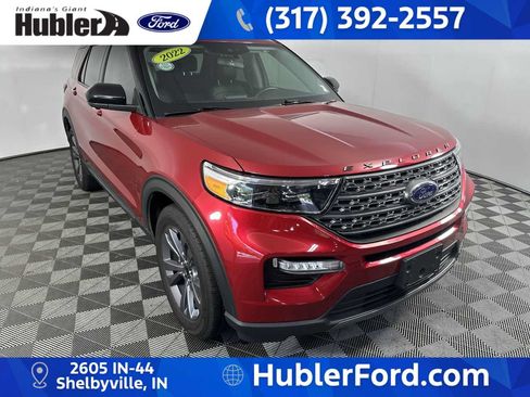 Used 2022 Ford Explorer XLT w/ Equipment Group 202A AWD/4WD image 2