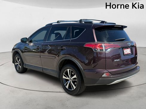 Used 2017 Toyota RAV4 XLE w/ Carpet Mat Package FWD image 5