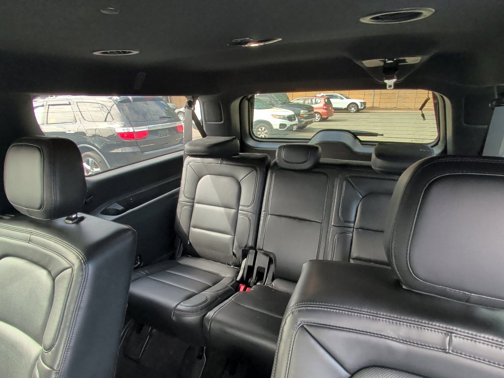 Used 2020 Lincoln Navigator L Reserve w/ Equipment Group 208A Reserve AWD/4WD image 13