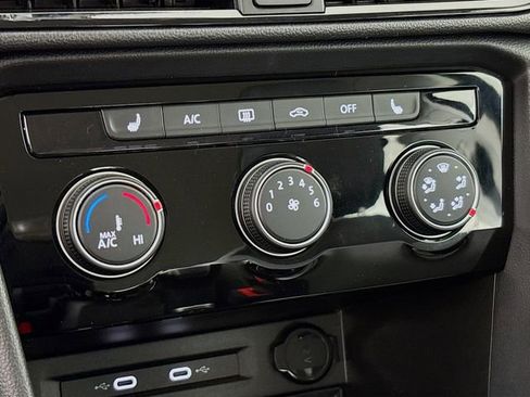 Used 2024 Volkswagen Taos S image 17