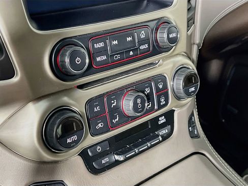 Used 2016 GMC Yukon XL Denali RWD image 15