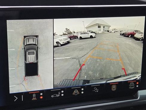 Used 2024 Chevrolet Silverado 1500 High Country w/ High Country Premium Package image 4