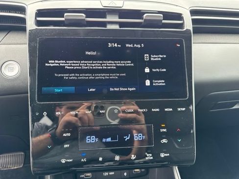 Certified 2024 Hyundai Tucson Limited AWD/4WD image 12