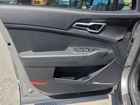 Certified 2023 Kia Sportage LX FWD image 15