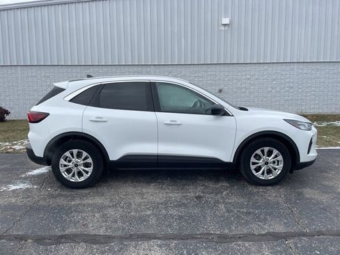 Used 2023 Ford Escape Active image 16