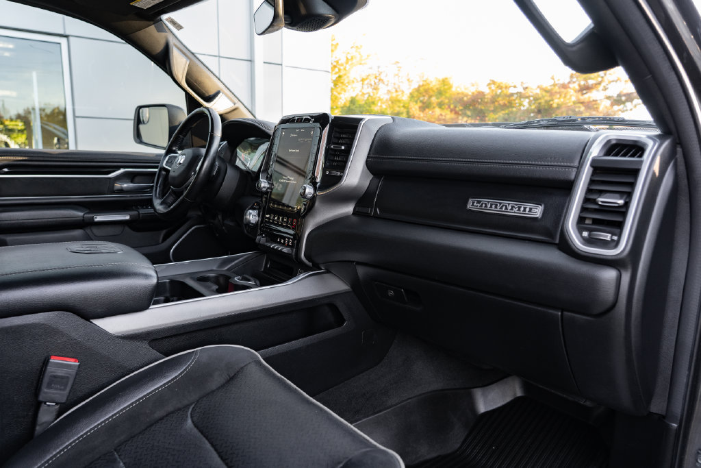 Used 2021 RAM 1500 Laramie AWD/4WD image 29