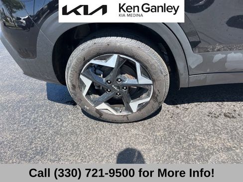 Certified 2025 Kia Seltos EX w/ EX Sunroof Package AWD/4WD image 23
