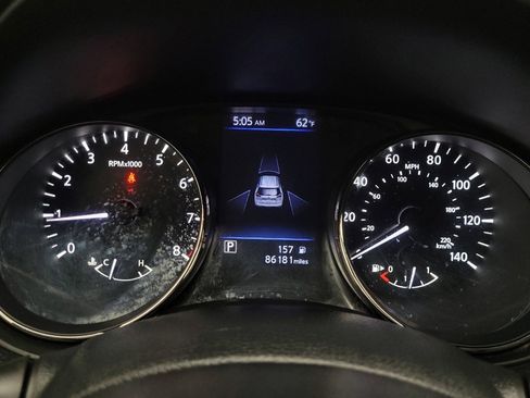 Used 2020 Nissan Rogue SV image 23