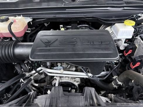 Used 2022 RAM 1500 Big Horn AWD/4WD image 17