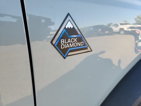 Used 2023 Ford Bronco Black Diamond AWD/4WD image 40