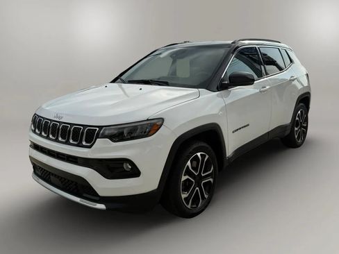 Used 2023 Jeep Compass Limited AWD/4WD image 3