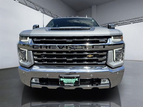 Used 2022 Chevrolet Silverado 2500 LTZ w/ LTZ Convenience Package AWD/4WD image 11