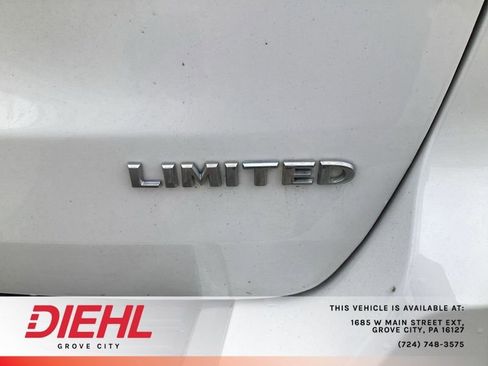 Used 2016 Jeep Grand Cherokee Limited w/ Trailer Tow Group IV AWD/4WD image 11