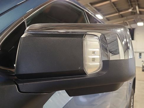 Used 2024 GMC Sierra 1500 SLT image 30