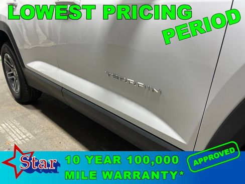 Used 2025 GMC Terrain Elevation FWD image 9