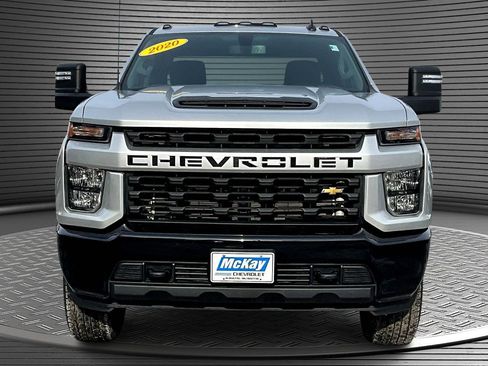 Used 2020 Chevrolet Silverado 2500 Custom w/ Custom Value Package image 2