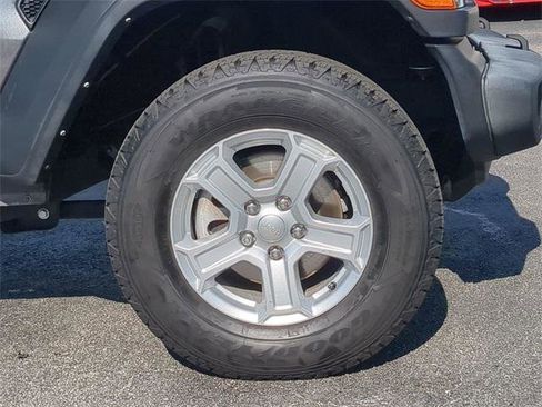 Certified 2021 Jeep Wrangler Sport image 11