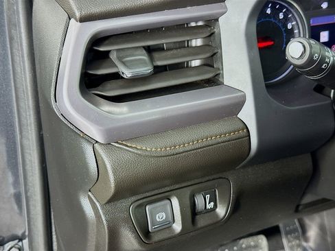 Used 2020 GMC Acadia AT4 w/ GMC Pro Grade Package image 18