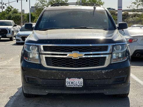 Used 2019 Chevrolet Suburban LT AWD/4WD image 3