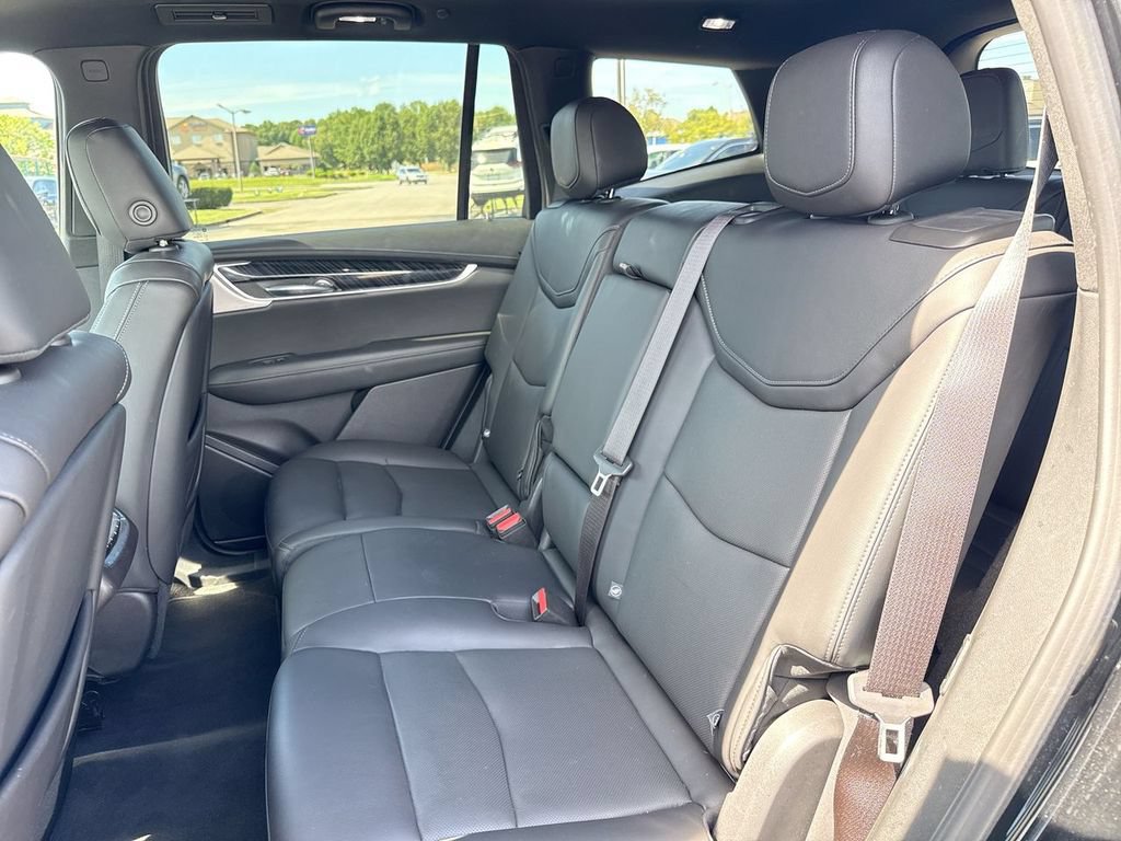 Used 2022 Cadillac XT6 Premium Luxury AWD/4WD image 21
