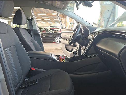 Used 2024 Hyundai Tucson SEL FWD image 9