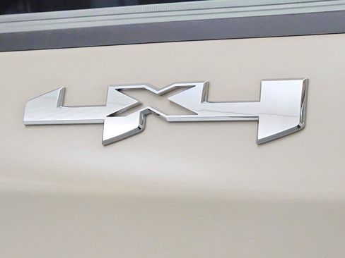 Used 2026 GMC Sierra 1500 SLE w/ Preferred Package AWD/4WD image 25