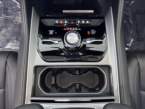 New 2026 Jeep Grand Wagoneer L Limited image 25