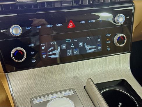 New 2026 Genesis G80 2.5T Advanced image 18