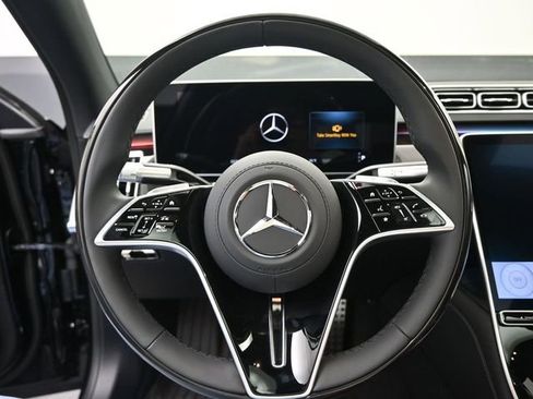 Used 2025 Mercedes-Benz S 580 4MATIC Sedan image 28