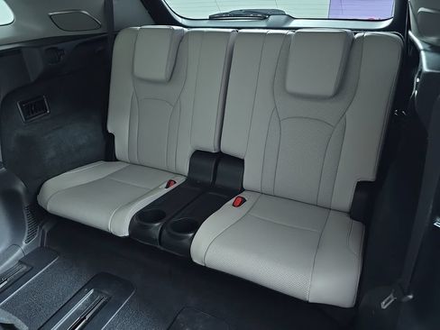 Used 2020 Lexus RX 350L Premium w/ Premium Package AWD/4WD image 16