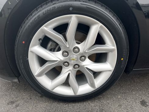 Used 2015 Chevrolet Impala LT image 9