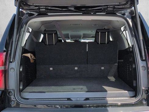 Used 2020 Chevrolet Suburban Premier AWD/4WD image 20