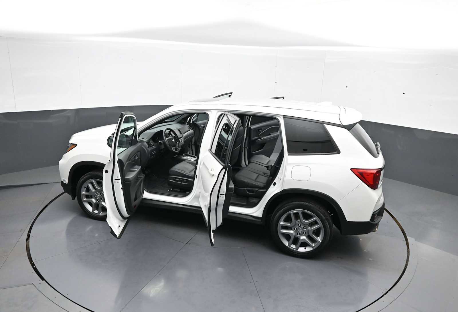 Certified 2023 Honda Passport EX-L image 44