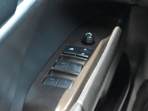 Used 2021 Toyota Camry SE FWD image 16